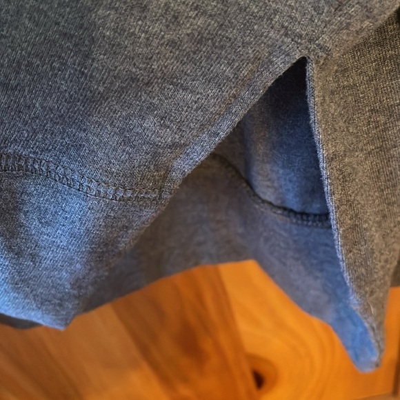 DOG MAMA long sleeve t-shirt - side splits, soft and comfy feel.Causal T-shirt. - Picture 6 of 8